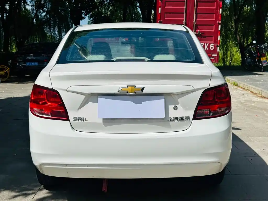 Chevrolet Sail — миниатюра 8