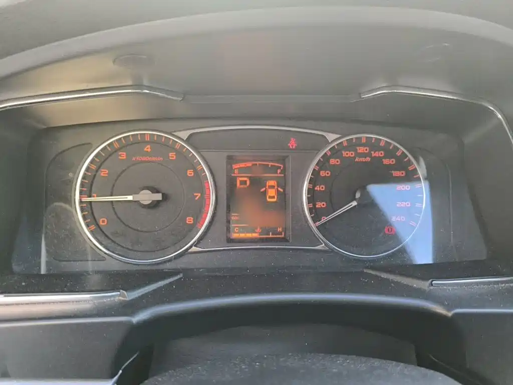 Geely Vision — миниатюра 4
