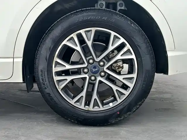 Ford Escape — миниатюра 14