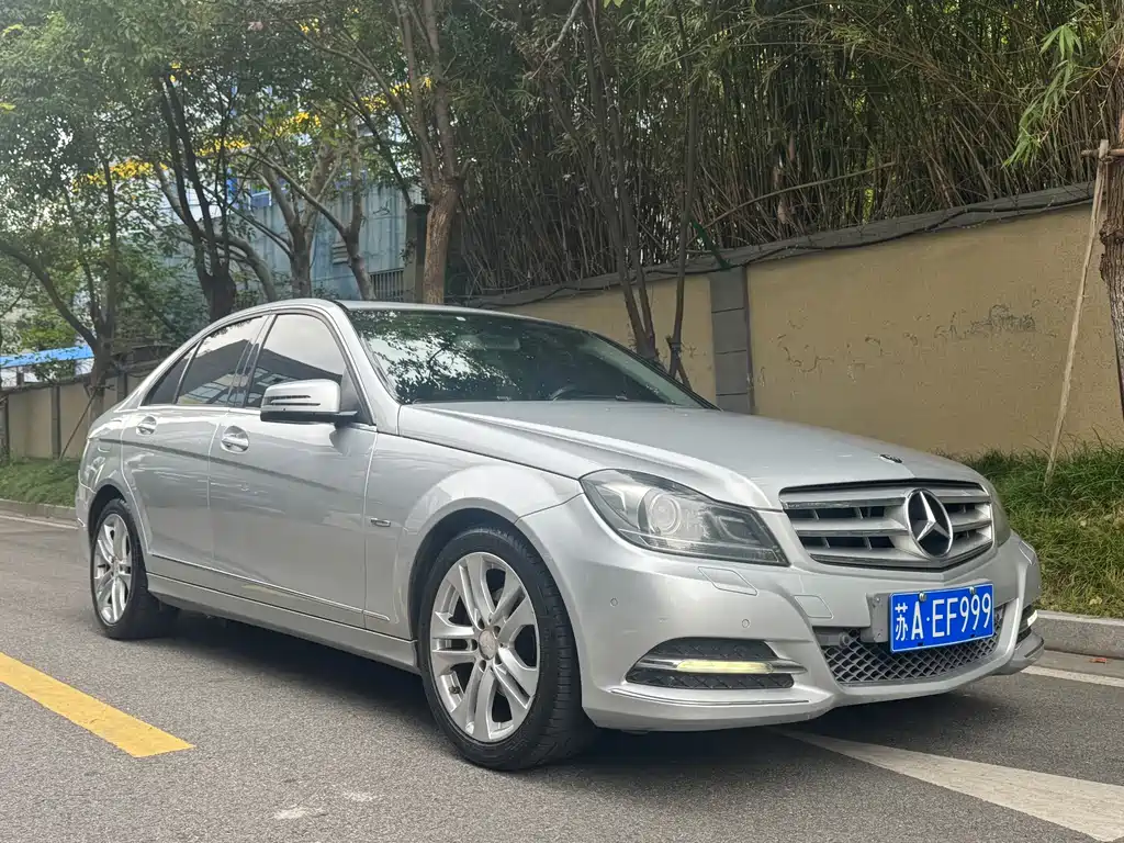 Mercedes-Benz C-Class — миниатюра 8