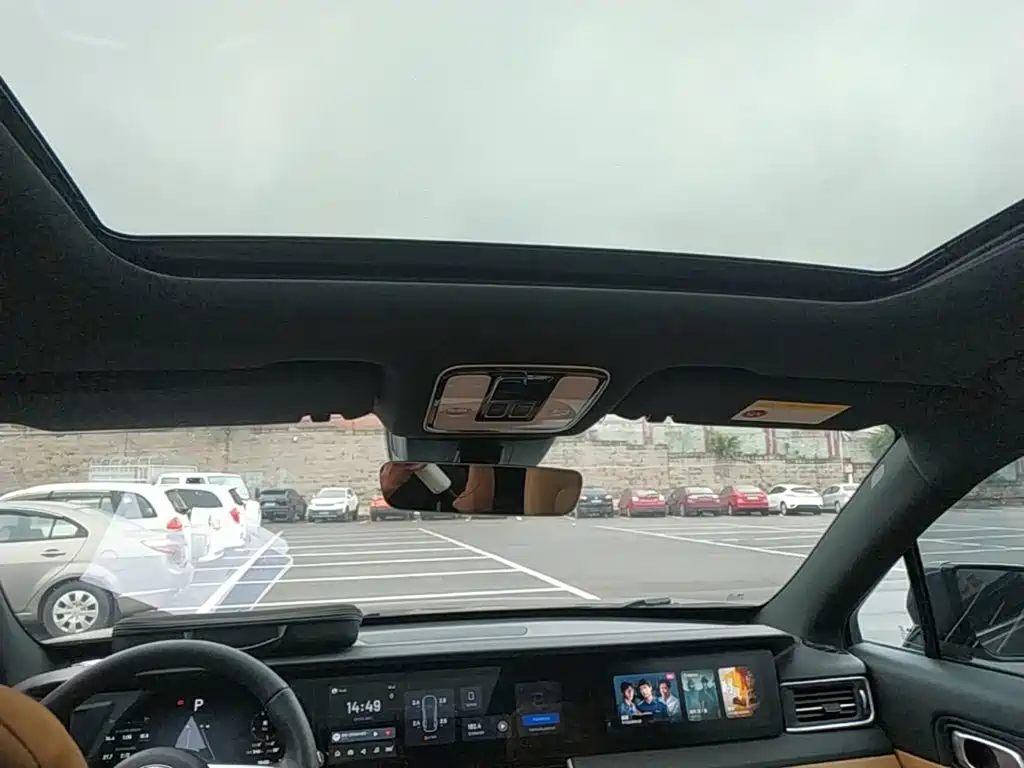 Li Auto Li ONE — миниатюра 18