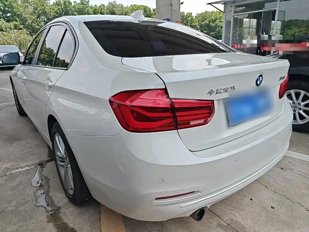 BMW 3 Series — миниатюра 5