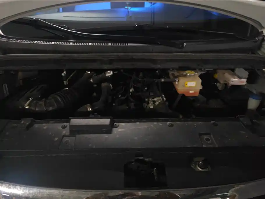JAC RefineM3 M3 2025 1.5T MT Smart Connect 7/8 мест