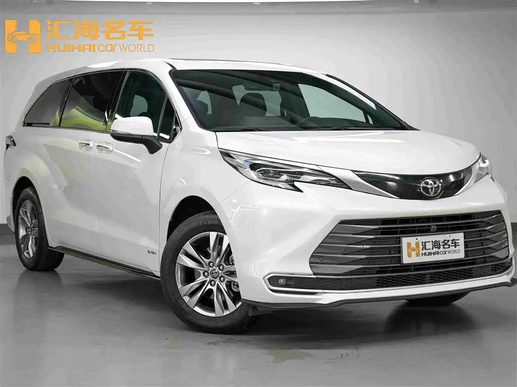 Toyota Sienna — миниатюра 3