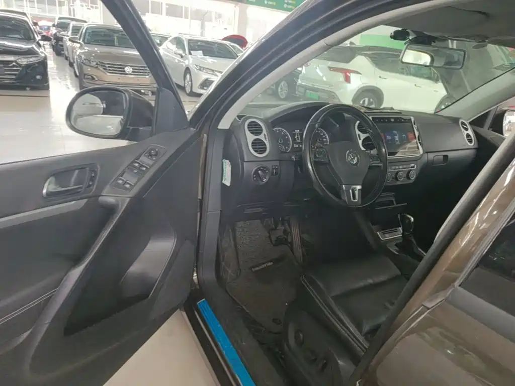 Volkswagen Tiguan — миниатюра 16