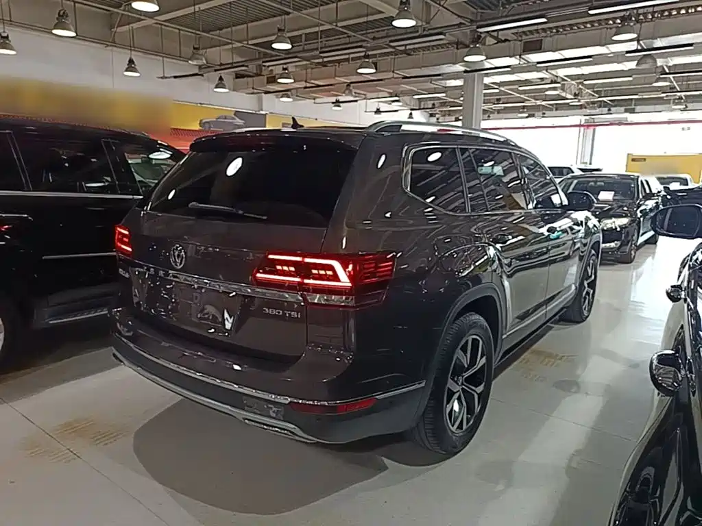 Volkswagen Teramont — миниатюра 7