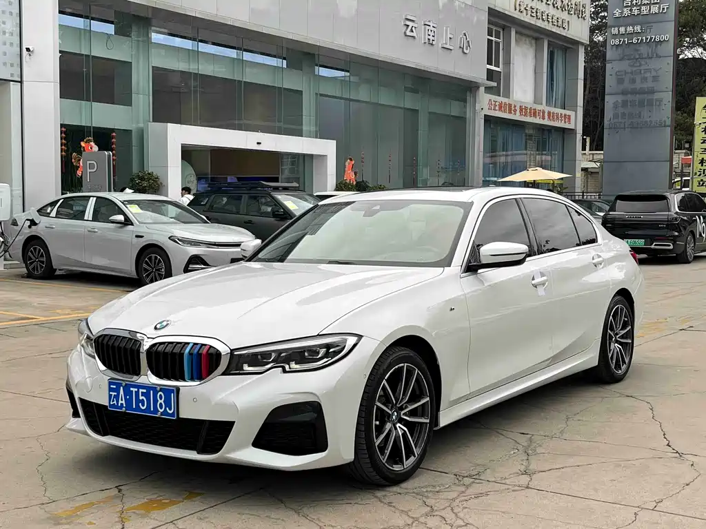 BMW 3 Series 2022