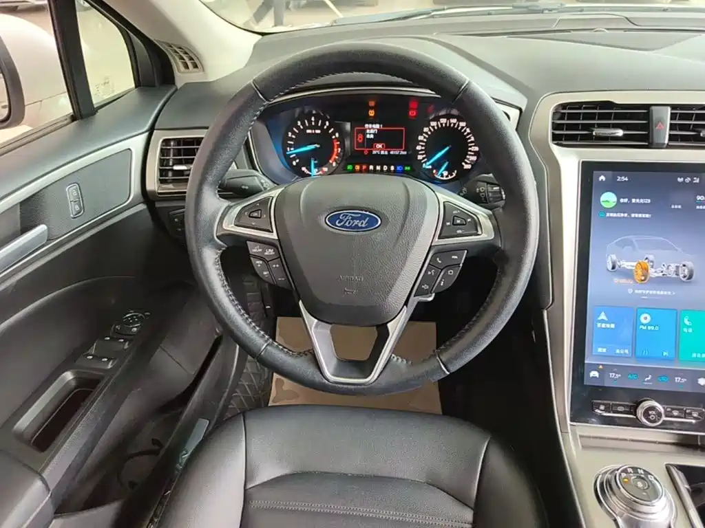 Ford Mondeo — миниатюра 11