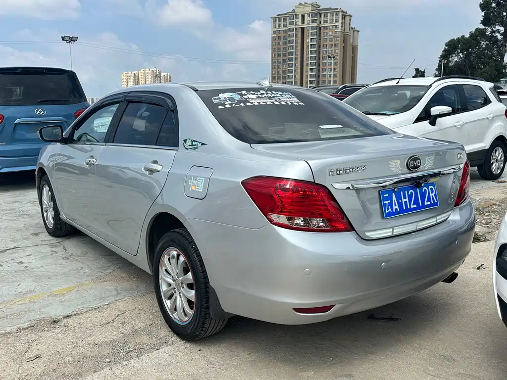 BYD Surui 2013 1.5TI MT Luxury