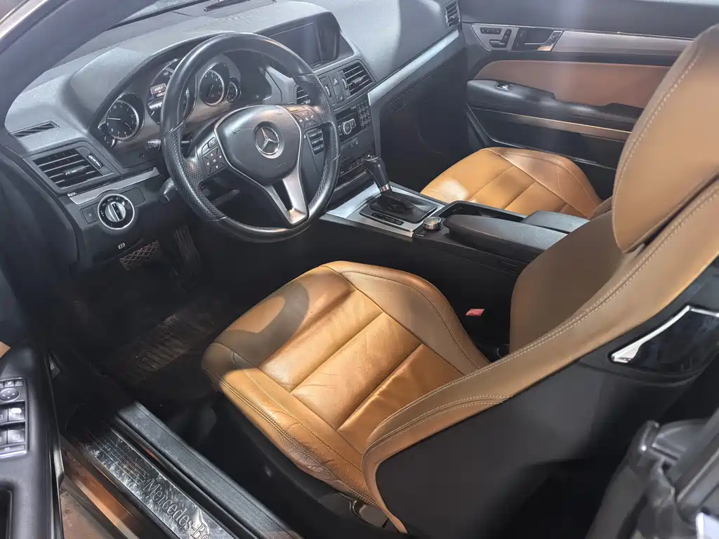 Mercedes-Benz E-Class (Import) — миниатюра 4
