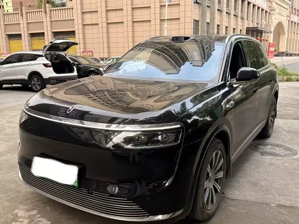 Aito 问界 AITO M8 2025