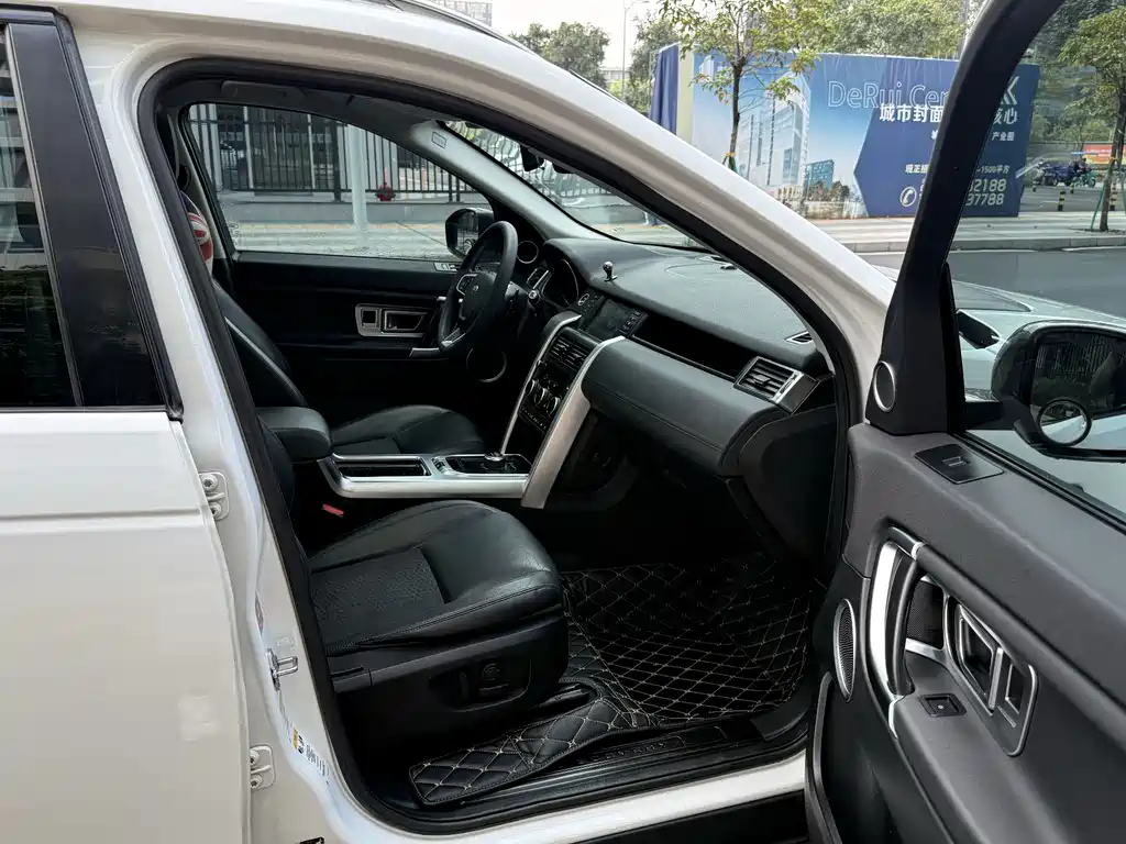 Land Rover Discovery Sport — миниатюра 4