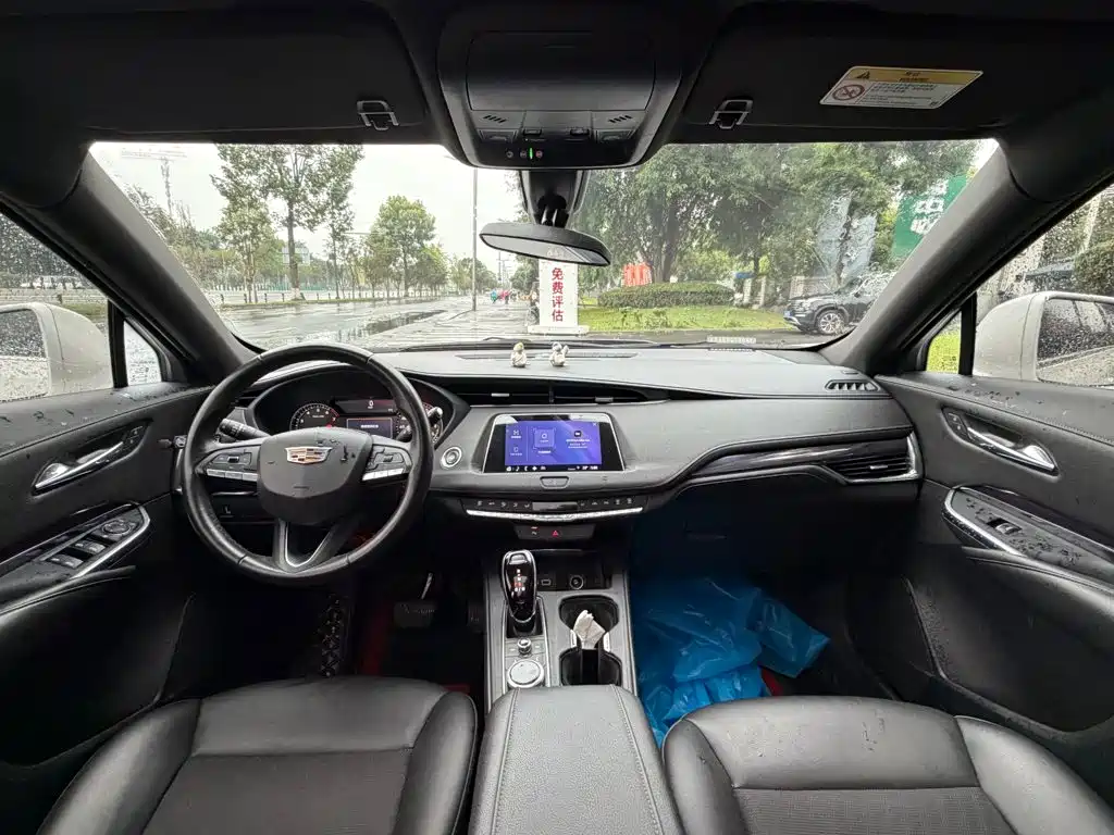 Cadillac XT4 — миниатюра 13