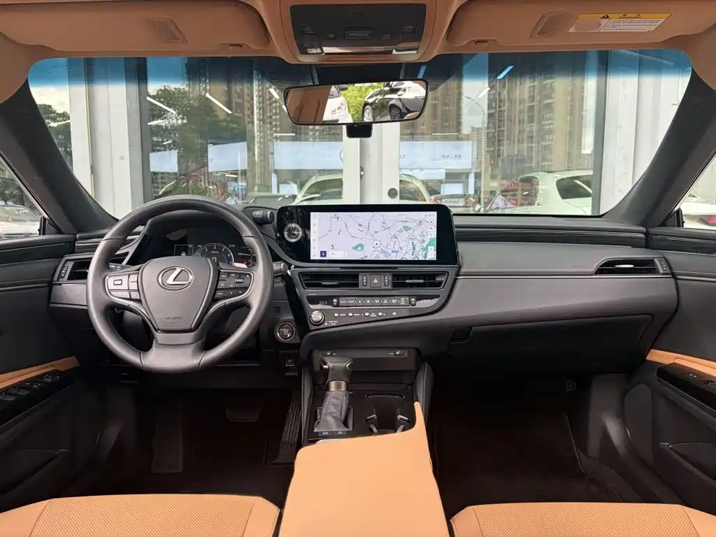 Lexus ES — миниатюра 12