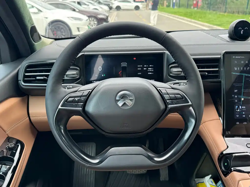 NIO ES8 — миниатюра 19