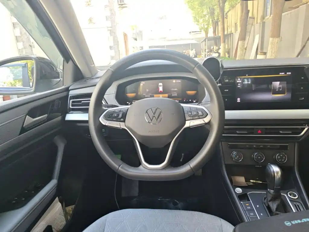 Volkswagen Lavida — миниатюра 11