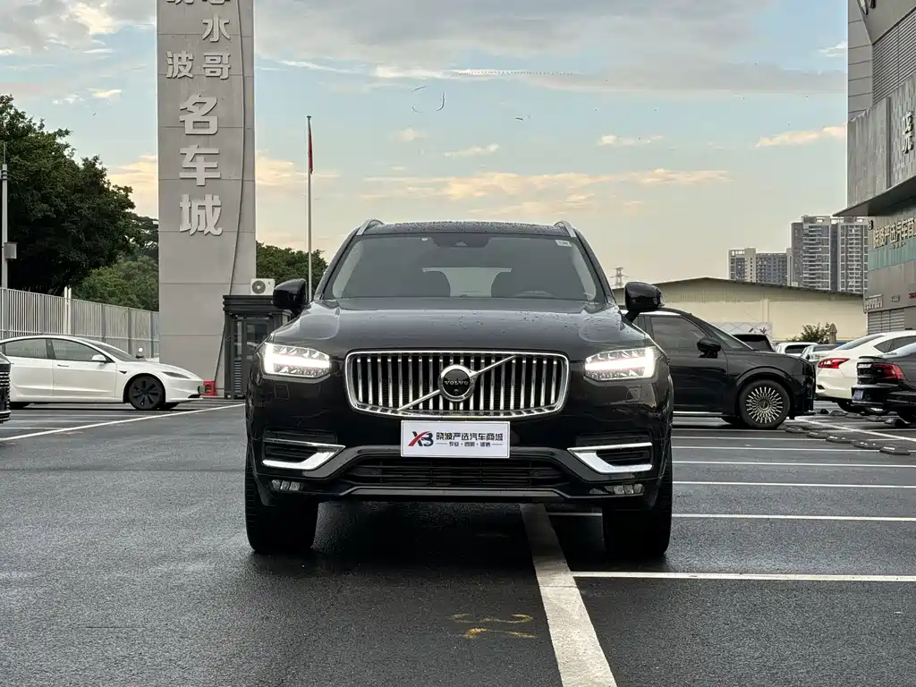 Volvo XC90 — миниатюра 2
