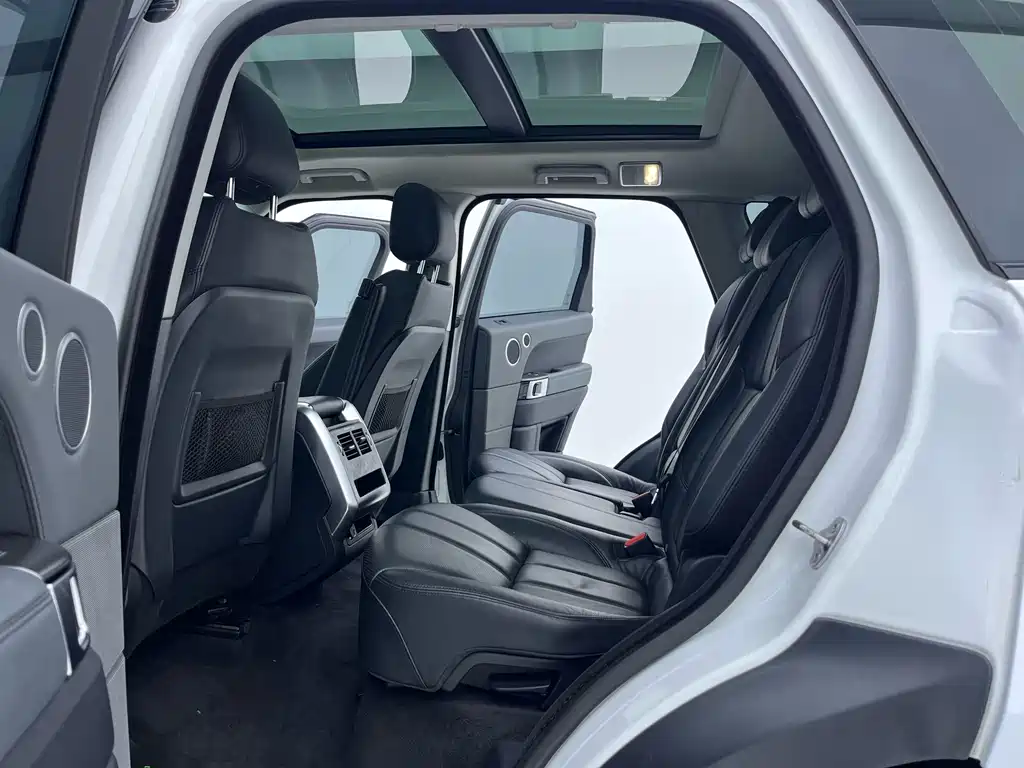Land Rover Sport — миниатюра 11