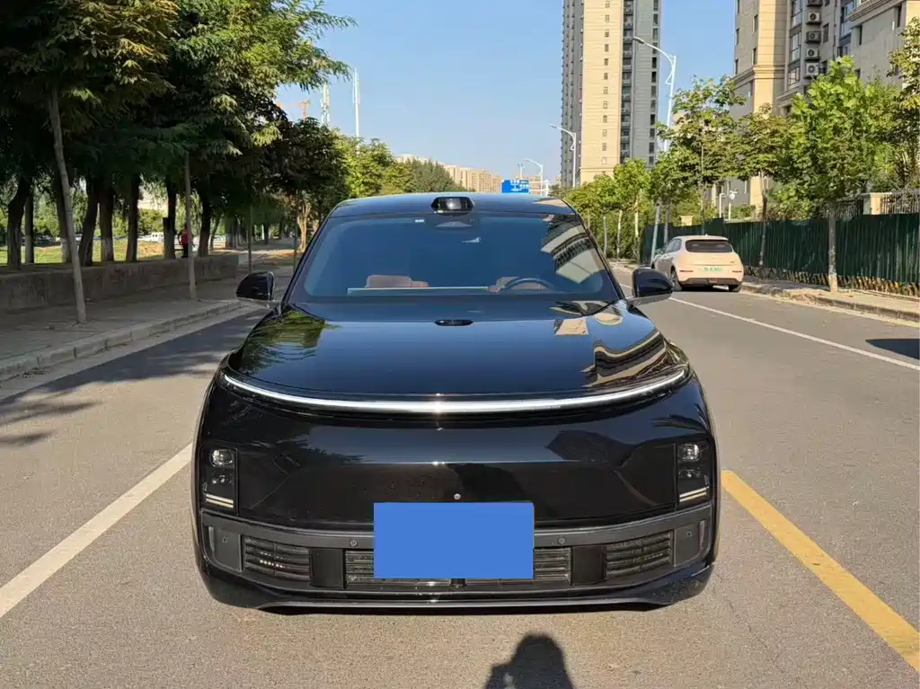 Li Auto Li L8 — миниатюра 2