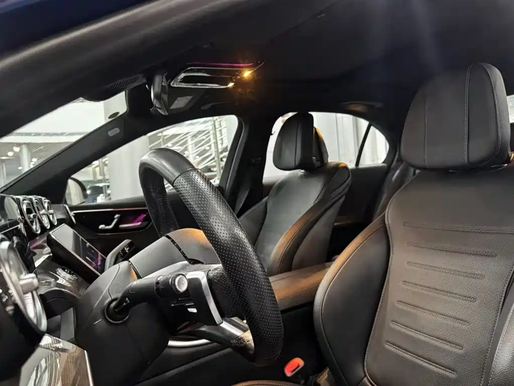Mercedes-Benz C-Class — миниатюра 11
