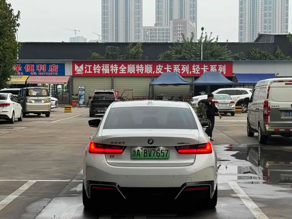 BMW i3 — миниатюра 5
