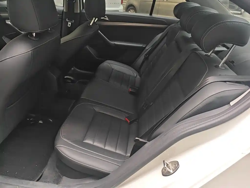 Volkswagen Lavida — миниатюра 17