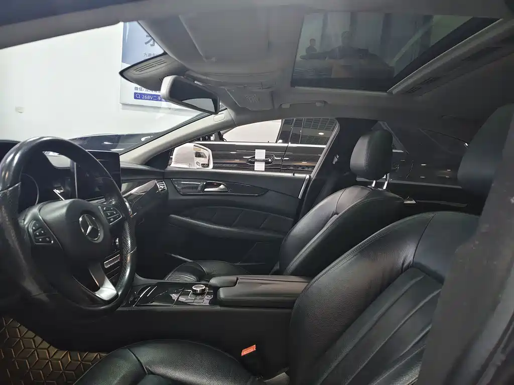 Mercedes-Benz CLS — миниатюра 6