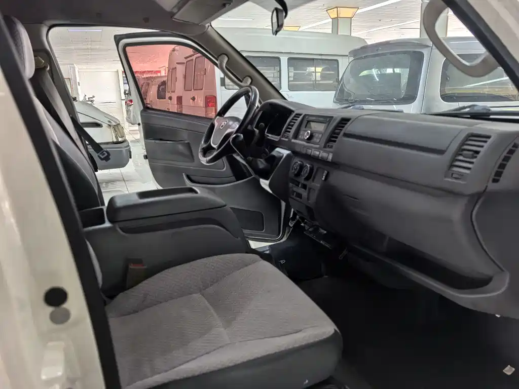 GOLDEN DRAGON SEA LION