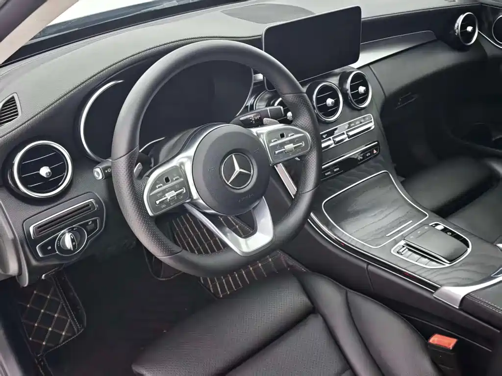 Mercedes-Benz C-Class — миниатюра 7