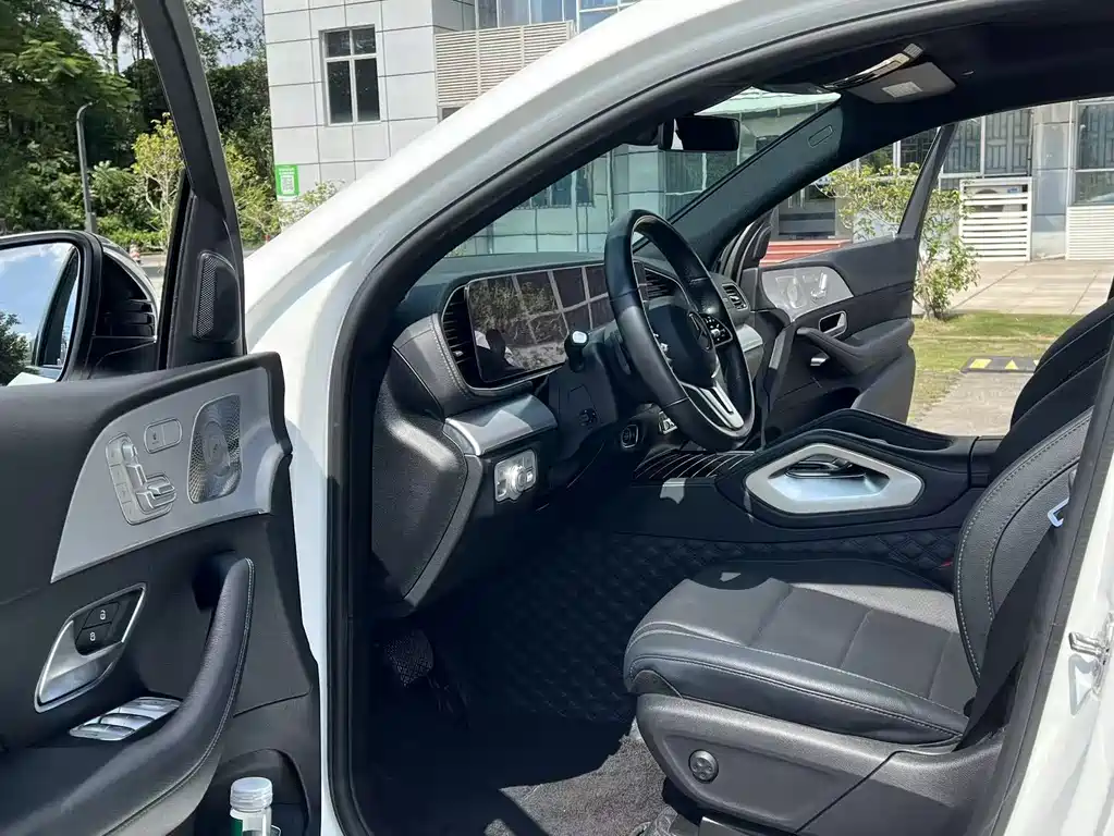 MERCEDES-BENZ GLE COUPE