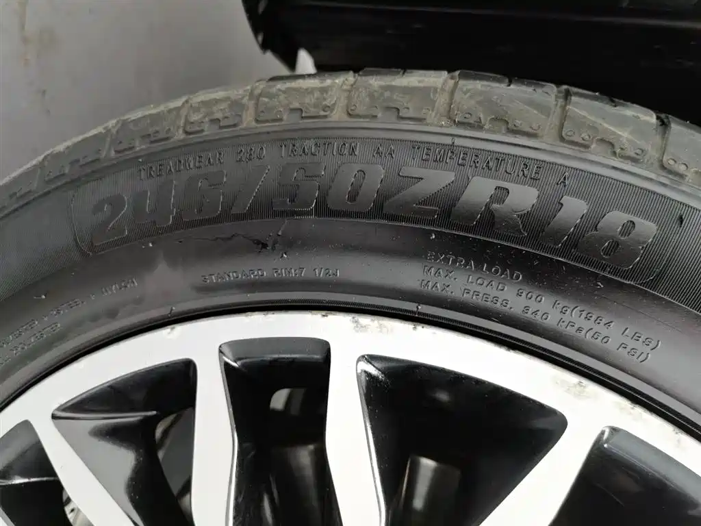 MERCEDES-BENZ V CLASS