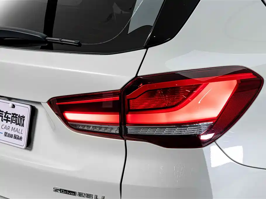 BMW X1 — миниатюра 8