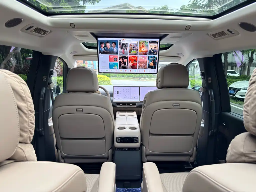 Li Auto Li MEGA — миниатюра 20