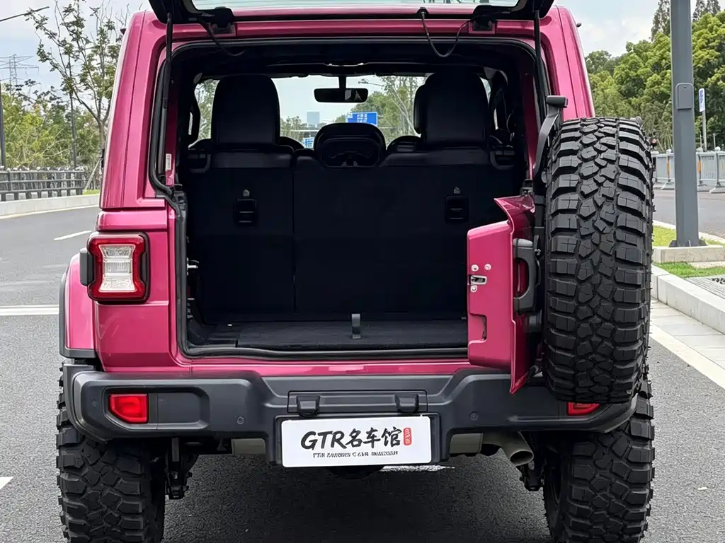Jeep Wrangler — миниатюра 10