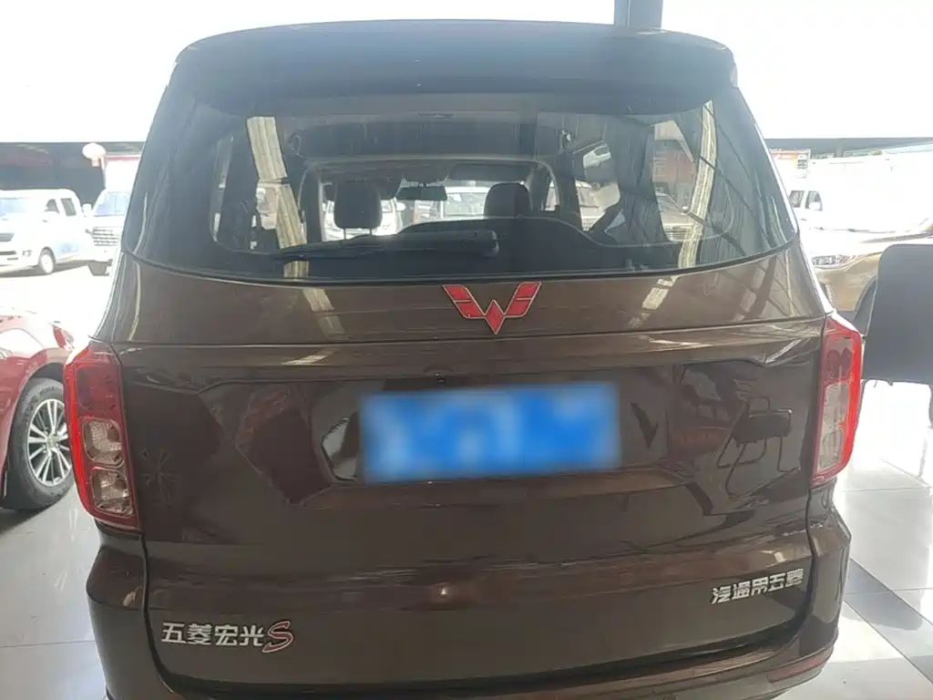 Wuling Hongguang — миниатюра 6
