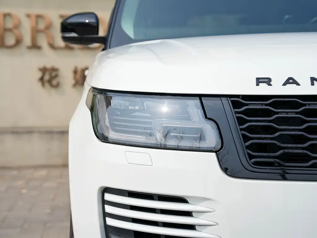 Land Rover Range Rover 2018 3.0 SC V6 Vogue SE Long Wheelbase
