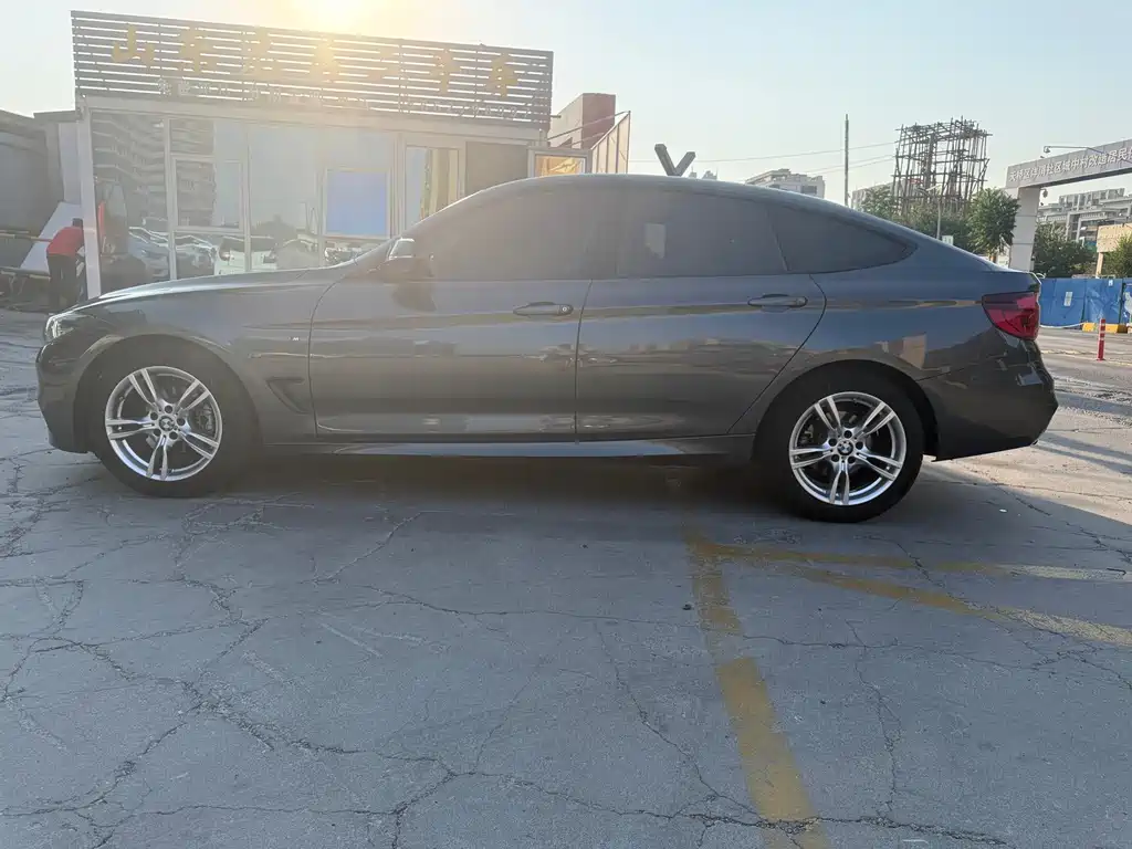 BMW 3 Series GT — миниатюра 7