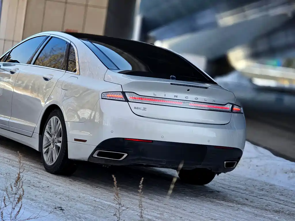 LINCOLN MKZ