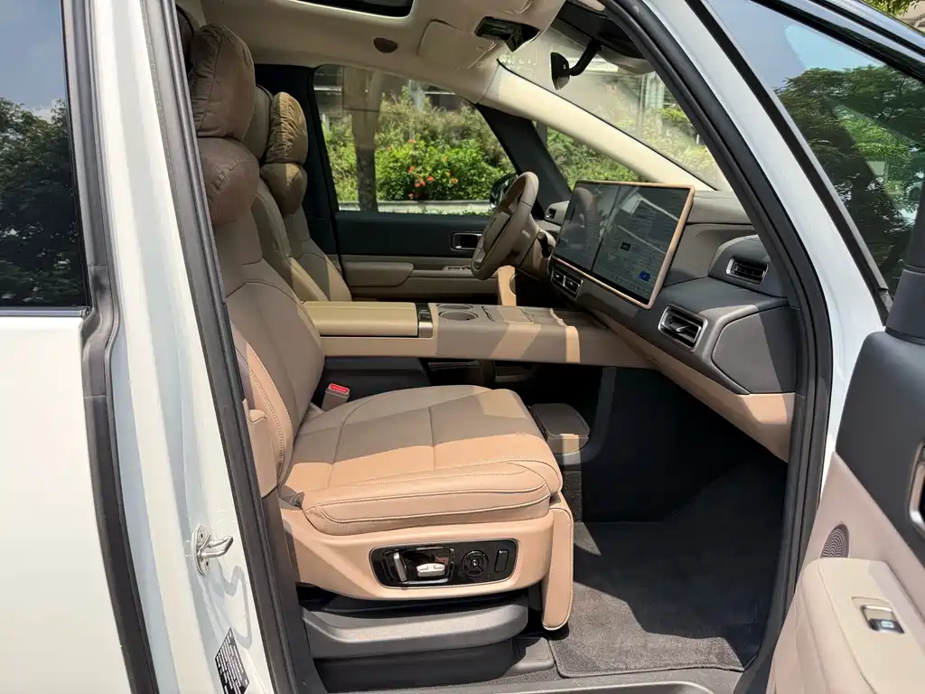 Li Auto Li MEGA — миниатюра 13