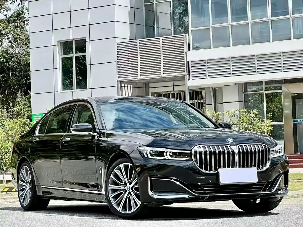 BMW 7 Series — миниатюра 3