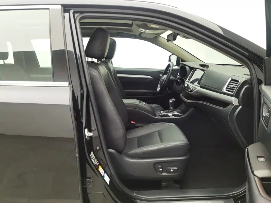 Toyota Highlander — миниатюра 23