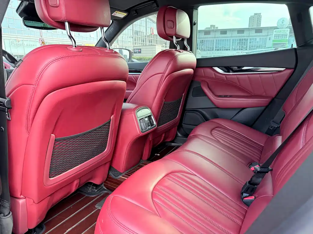 Maserati Levante — миниатюра 11