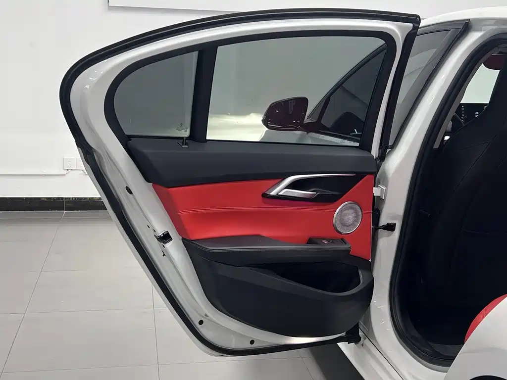 BMW 1 Series — миниатюра 24