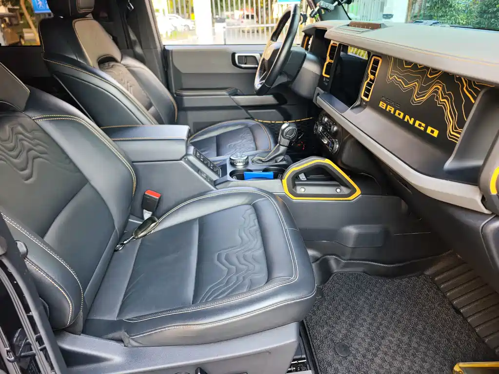 Ford Bronco — миниатюра 15