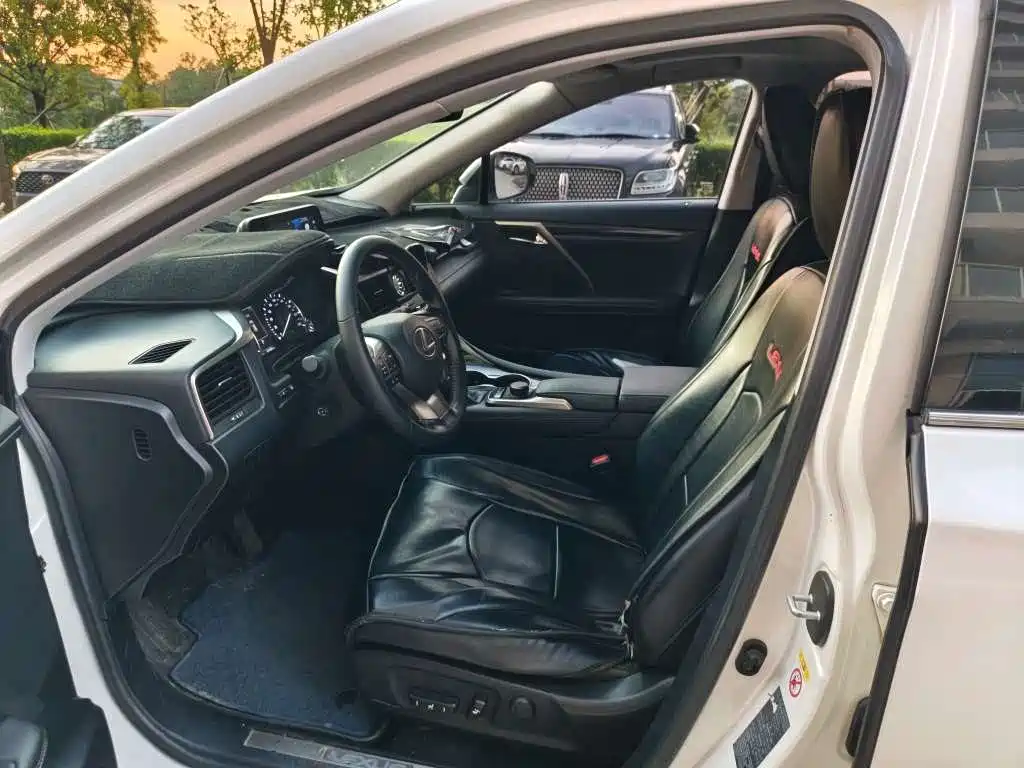 Lexus RX — миниатюра 6