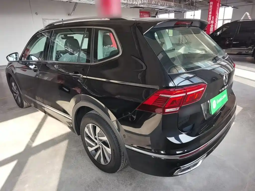 Volkswagen Tiguan L PHEV — миниатюра 5