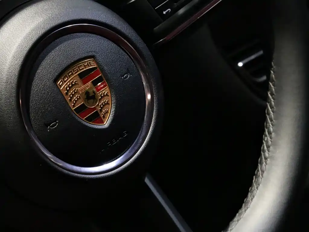 Porsche Macan — миниатюра 14