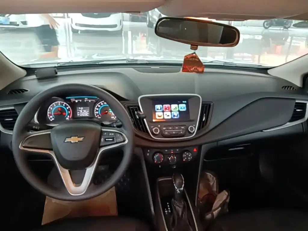 Chevrolet Cavalier — миниатюра 10