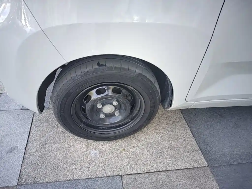 Wuling MINIEV — миниатюра 23