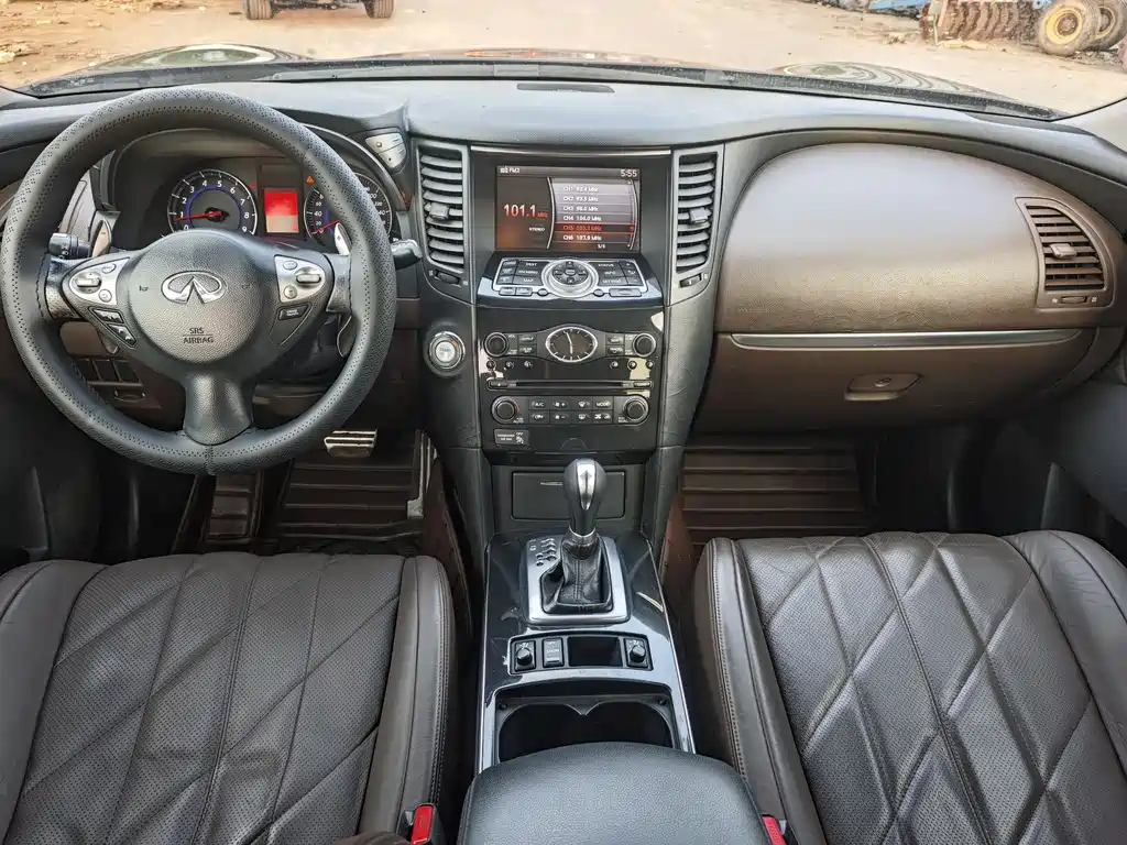 Infiniti FX 2010 FX35